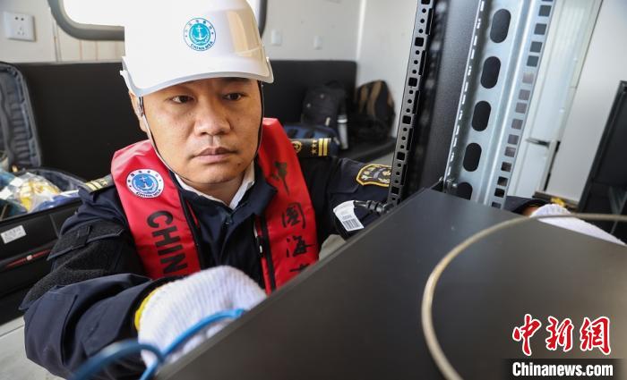 ͼΪ��վ������Ա����������ߡ� ����� �� ��